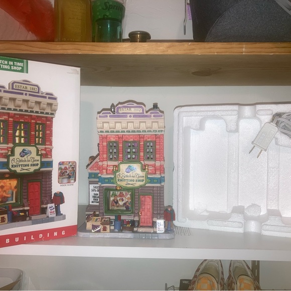 Lemax Coventry Cove A Stitch in Time Knitting Ship Christmas Village - Picture 1 of 7
